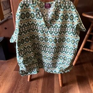 Divine scrubs size 3X top